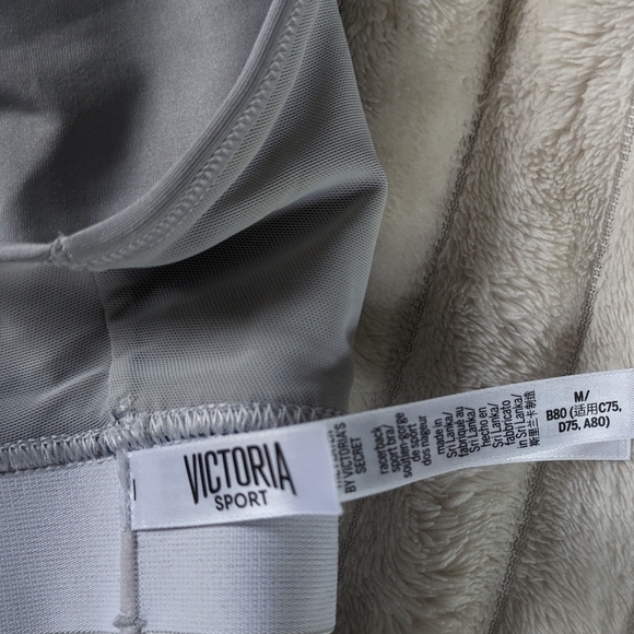 Victoria's Secret Victoria Sport Sports Bra They Player Racer Back Unpadded Bra - Picture 8 of 9